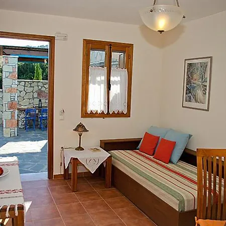 Petroto Villa *